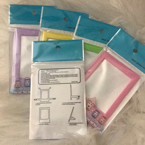 • Fuji Film Mini Photo Frame Stands + Lens • - Picture 3 of 4